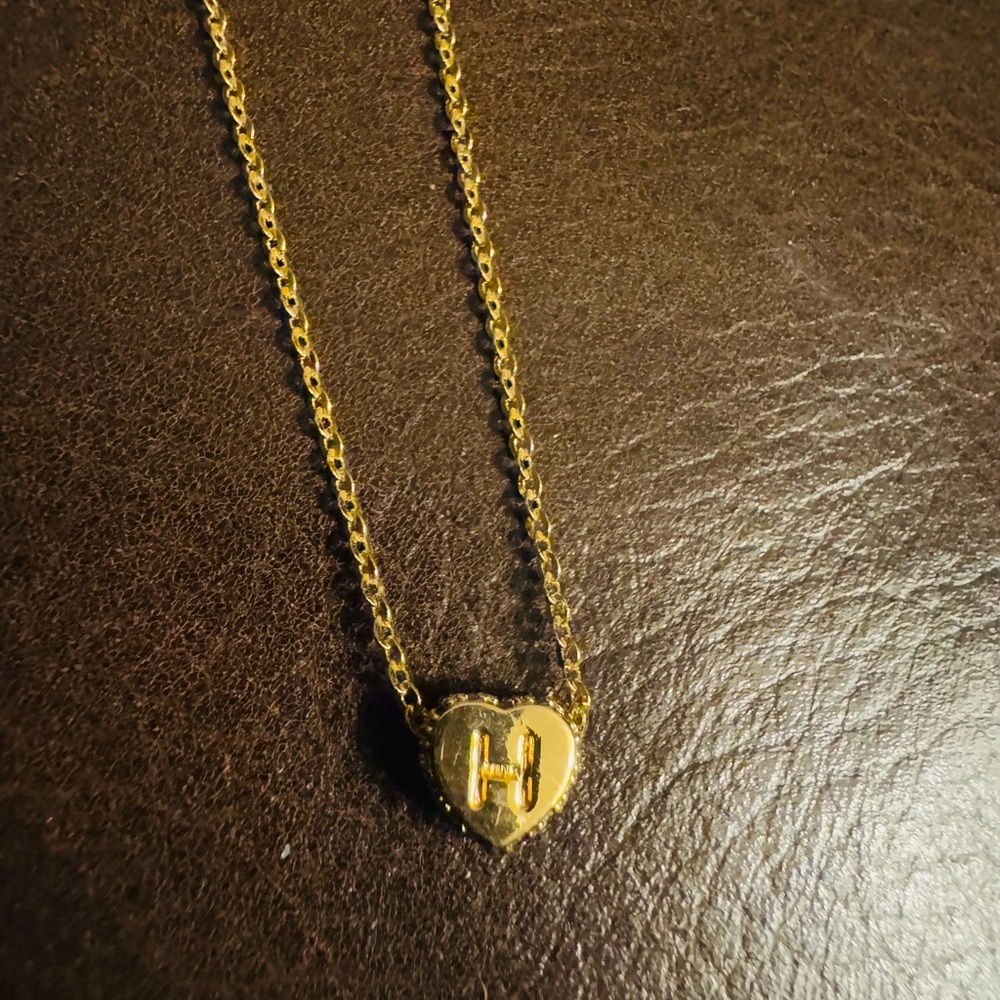 Fettero Dainty “H” Initial Heart Necklace NIB
